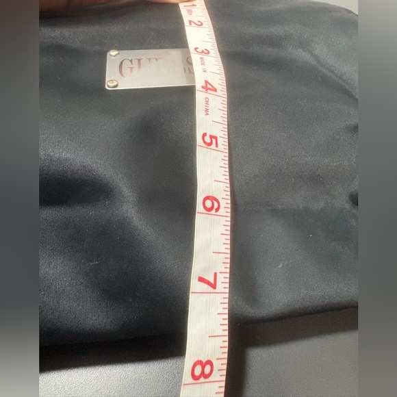 GUESS Vintage 90s Black Shoulder Bag - Picture 11 of 12